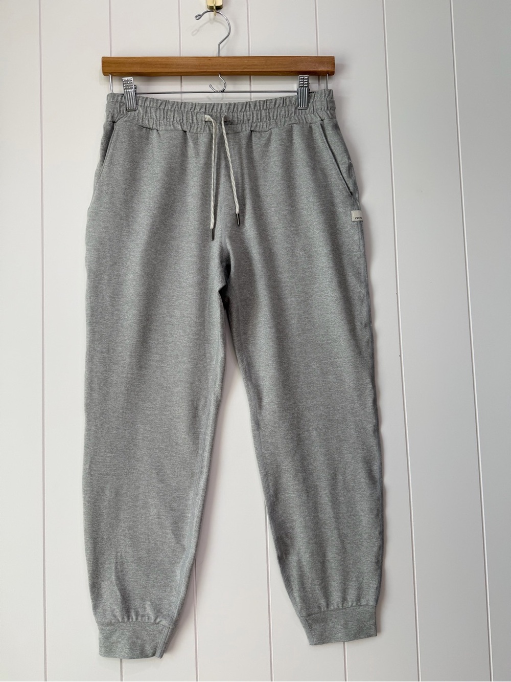 Vuori Performance Joggers Light Grey Size Small
